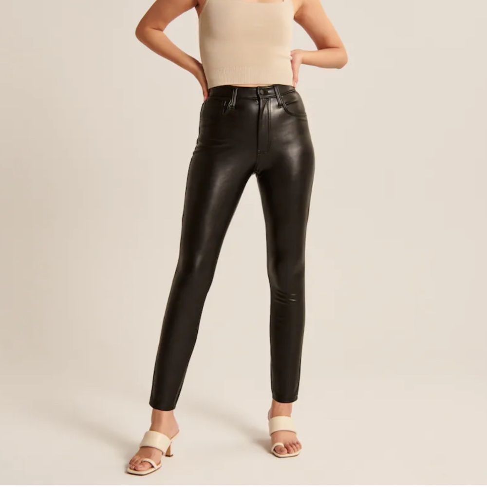 Abercrombie & Fitch The Skinny High Rise Faux Leather Pants - Regular Seam